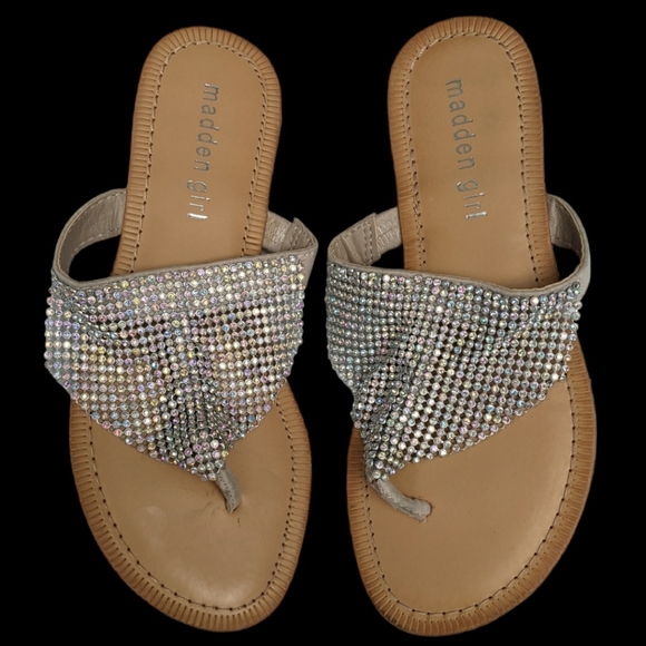 Madden Girl fancy flipflops - Picture 1 of 4